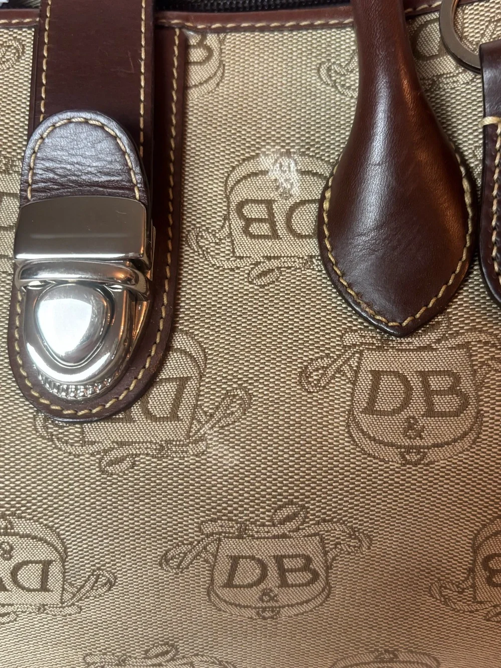 Dooney & Bourke Double Handle Signature Tan & Brown Tote Large Purse DL50C-W8